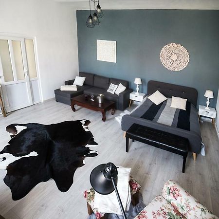 Ultra Central Apartment คลูจ-นาโปกา ภายนอก รูปภาพ