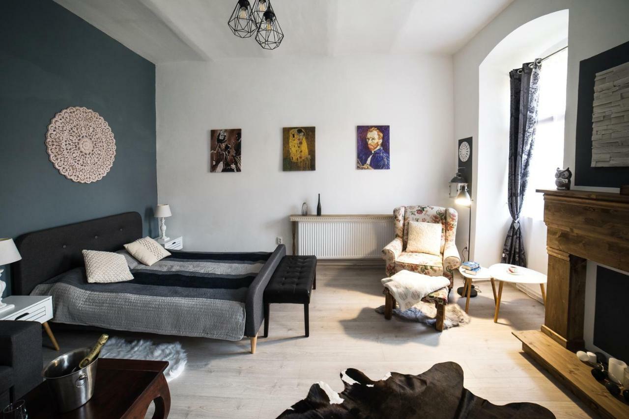 Ultra Central Apartment คลูจ-นาโปกา ภายนอก รูปภาพ
